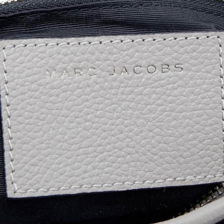 مملوكة مسبقًا Marc Jacobs Grey Leather Maverick Crossbody Bag