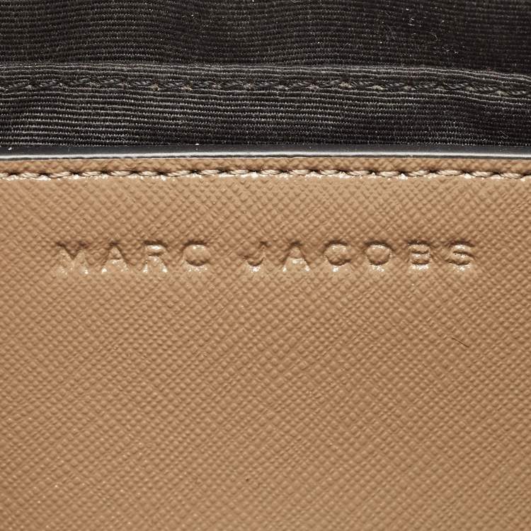 Pre Owned Marc Jacobs Beige/Cream Leather Snapshot Camera Crossbody Bag