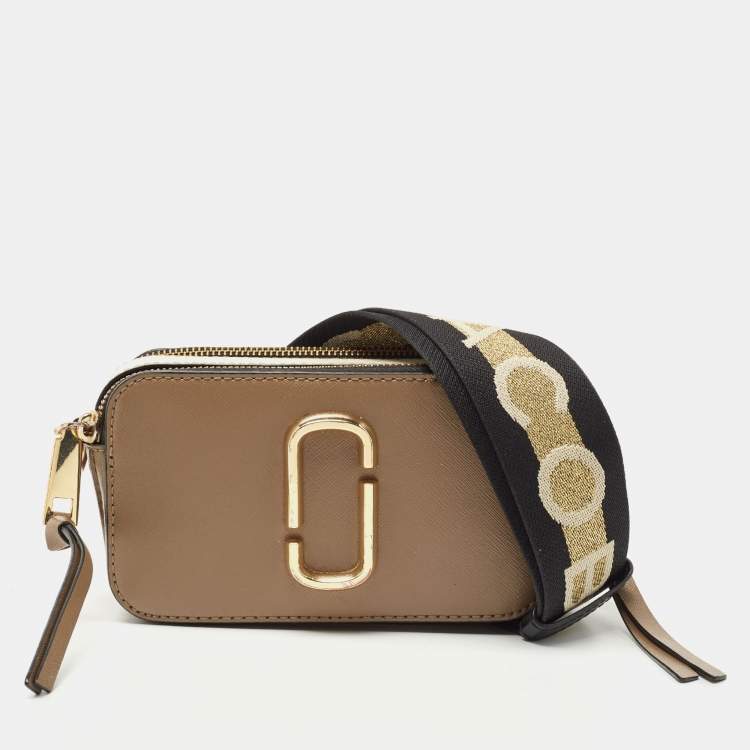 Marc Jacobs Beige Patent Leather Snapshot Camera Crossbody Bag Marc Jacobs  | The Luxury Closet