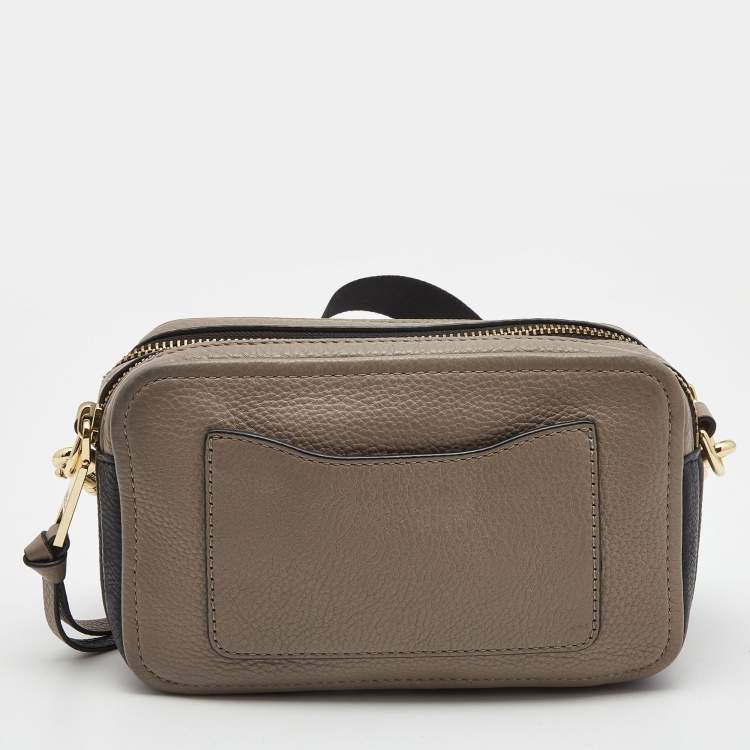 مملوكة مسبقًا Marc Jacobs Beige/Black Soft Leather Snapshot Crossbody Bag