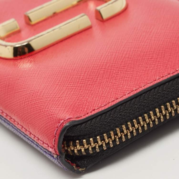 Pre Owned Marc Jacobs Pink/Purple Saffiano Leather Snapshot Compact Wallet