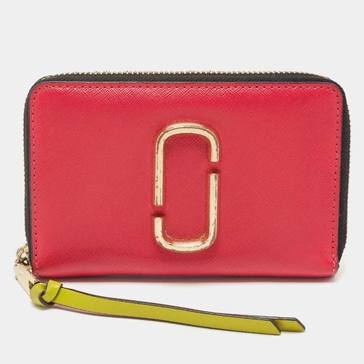 Marc Jacobs Pink/Purple Saffiano Leather Snapshot Compact Wallet Marc  Jacobs | The Luxury Closet