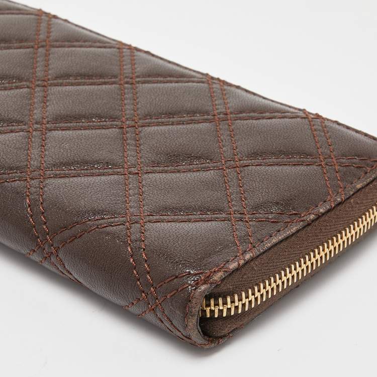 Pre Owned Marc Jacobs Brown Quilted Leather Deluxe Zip Around Wallet