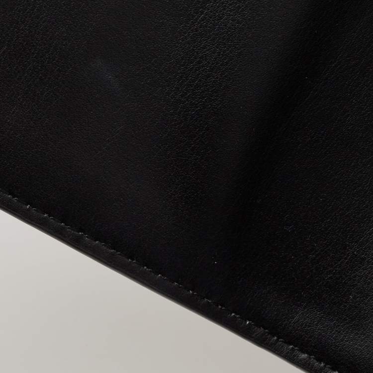 Pre Owned Marc Jacobs Grey Patent Leather The Long Shot Mirrored Clutch