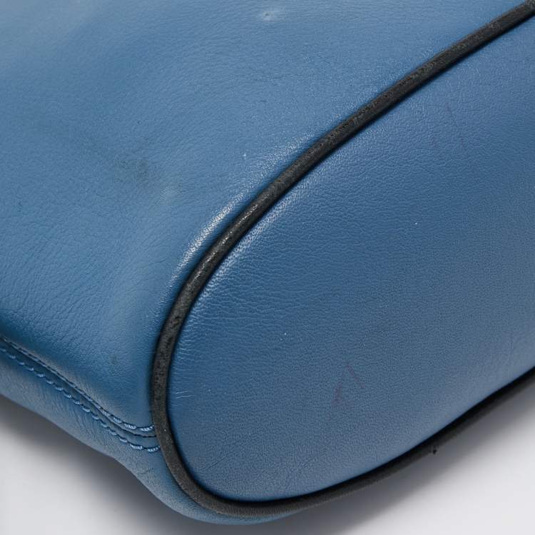 Pre Owned Marc Jacobs Blue Leather Small Crossbody Bag
