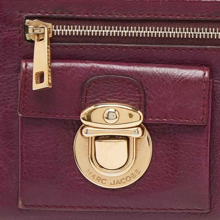 Pre Owned Marc Jacobs Magenta Leather Zip Continental Wallet
