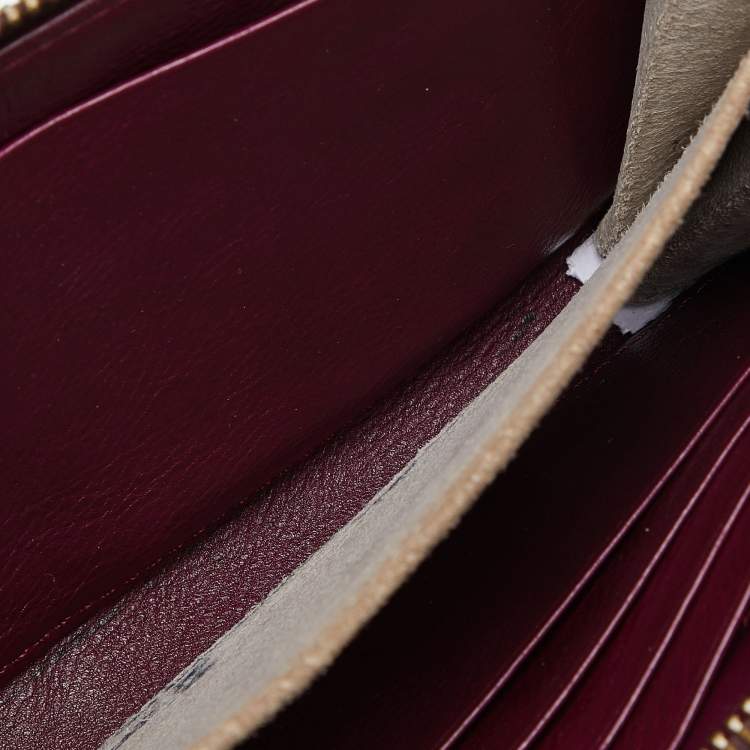 Pre Owned Marc Jacobs Magenta Leather Zip Continental Wallet