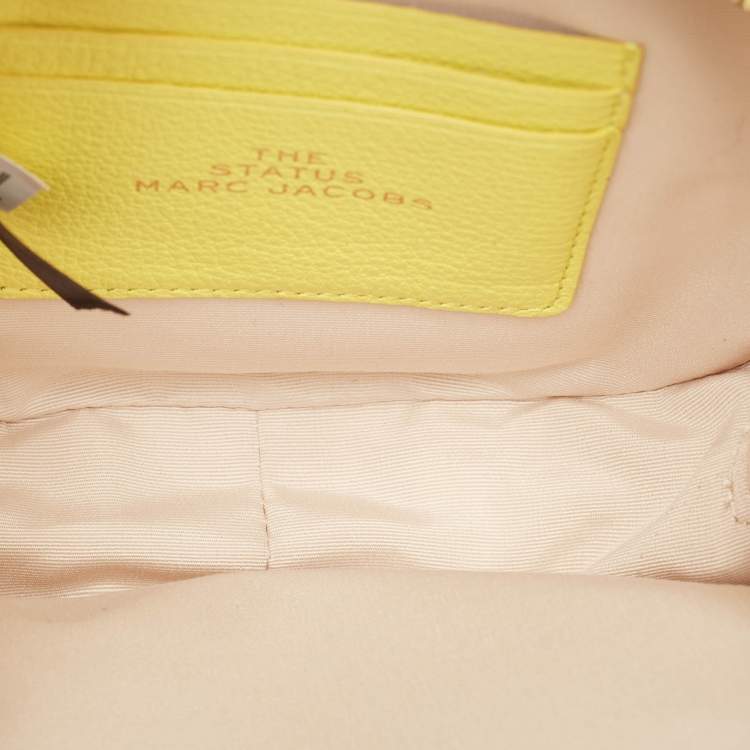 Pre Owned Marc Jacobs Powder Yellow The Status Round Crossbody Bag