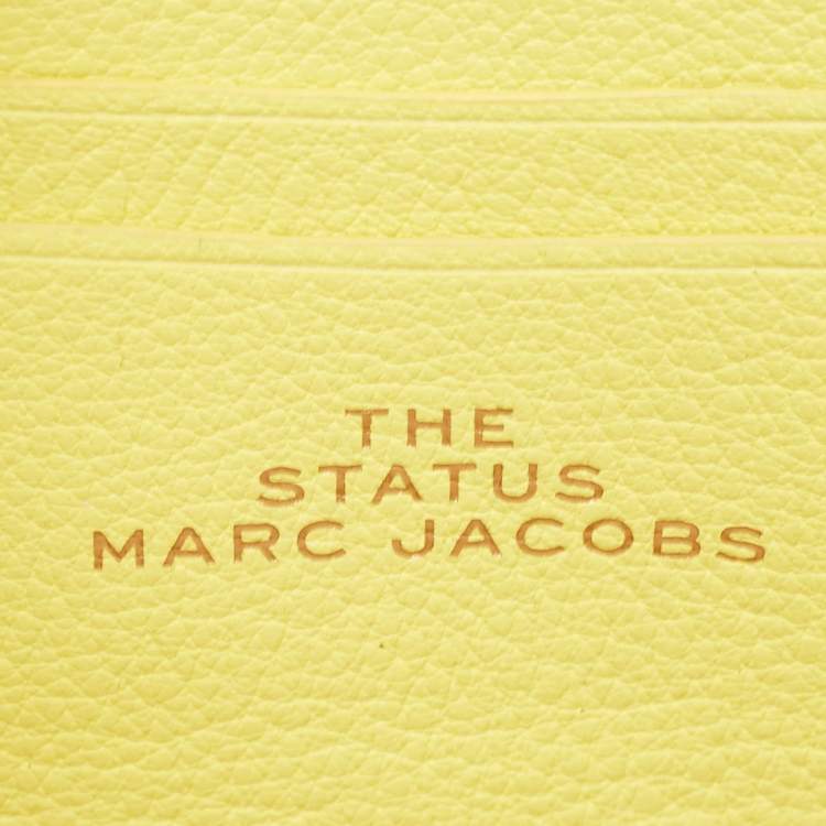 Pre Owned Marc Jacobs Powder Yellow The Status Round Crossbody Bag