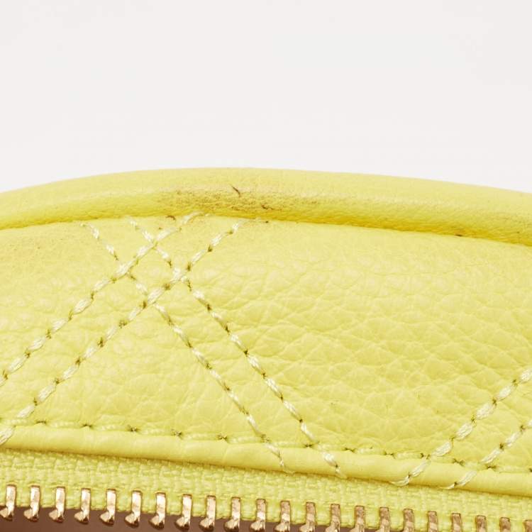 Pre Owned Marc Jacobs Powder Yellow The Status Round Crossbody Bag