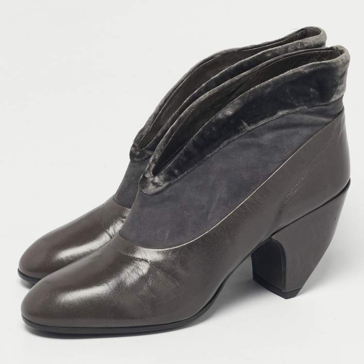 Pre Owned Marc Jacobs Grey Leather and Velvet Ankle Boots Size 37