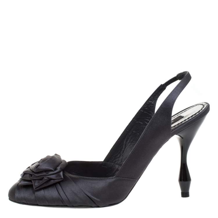 Pre Owned Marc Jacobs Graphite Satin Ruffle And Rose Detail Round Toe Slingback Sandals Size 36.5