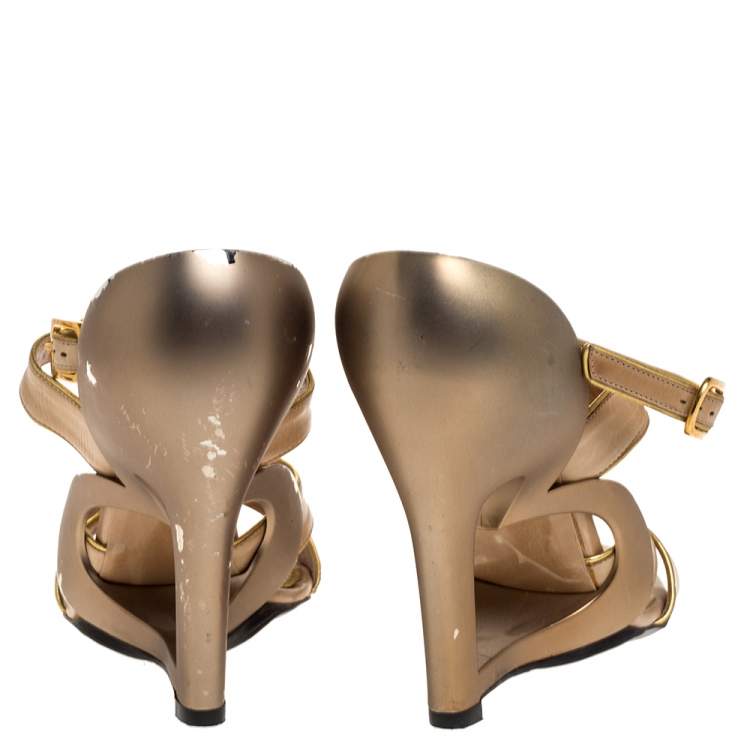 Pre Owned Marc Jacobs Beige Leather And Gold Piping Heart Wedge Ankle Strap Sandals Size 36.5