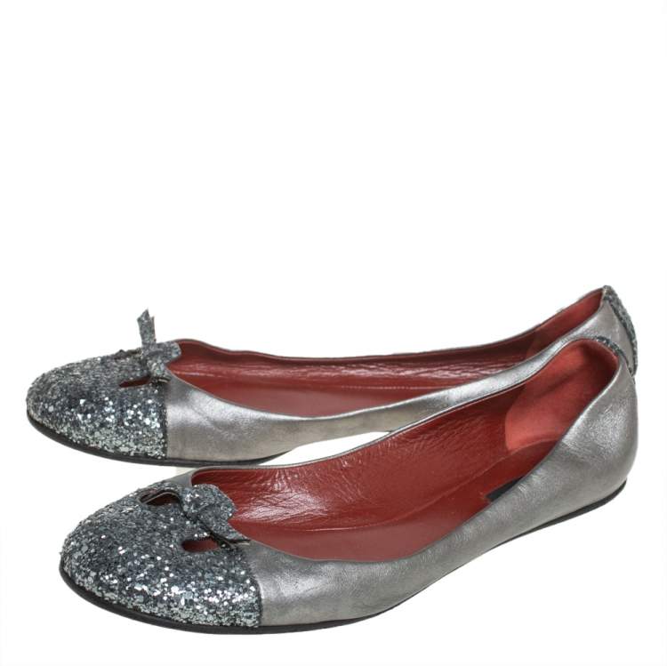 Pre Owned Marc Jacobs Metallic Silver Glitter And Leather Ballet Flats Size 38