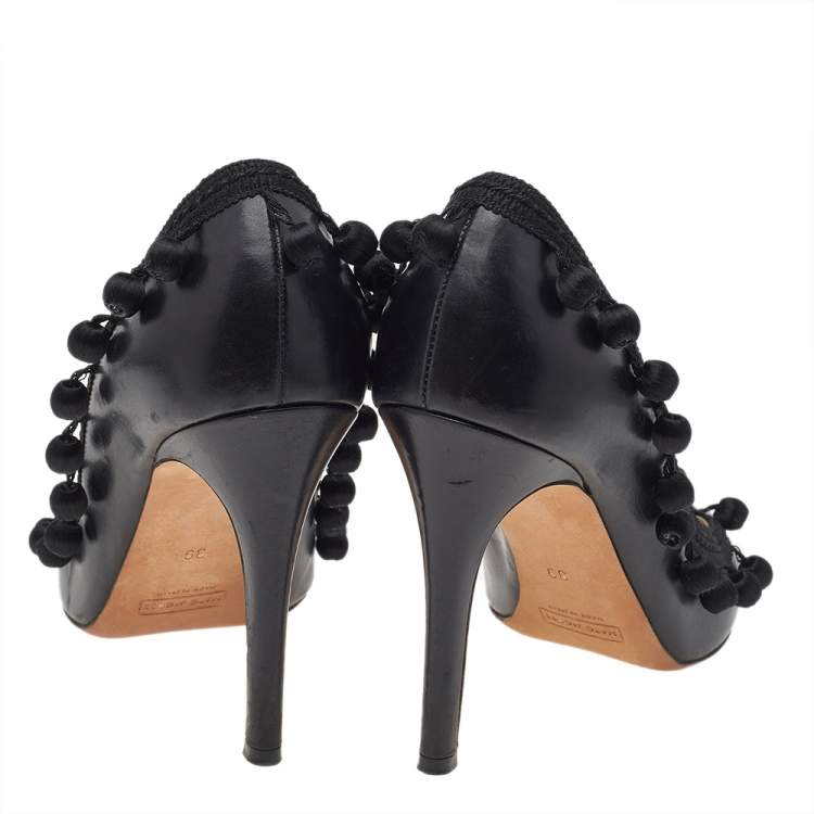 Pre Owned Marc Jacobs Black Leather Embellished Pumps Size 39
