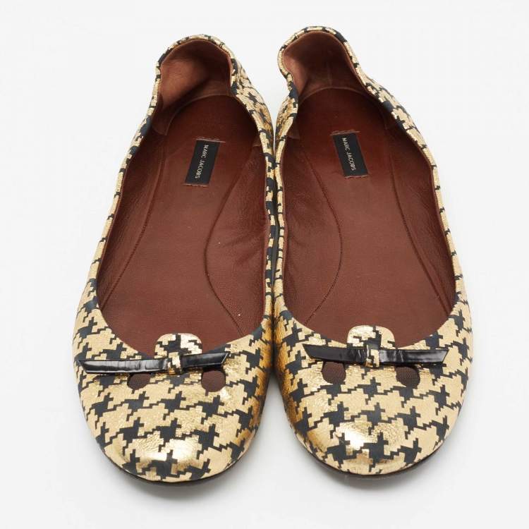 Pre Owned Marc Jacobs Gold/Black Houndstooth Print Suede Bow Ballet Flats Size 40