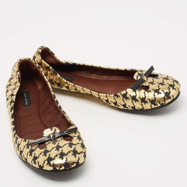Pre Owned Marc Jacobs Gold/Black Leather Houndstooth Bow Ballet Flats Size 37