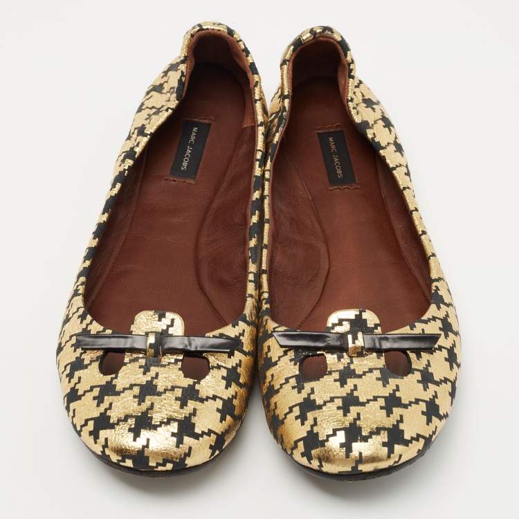 Pre Owned Marc Jacobs Gold/Black Leather Houndstooth Bow Ballet Flats Size 37