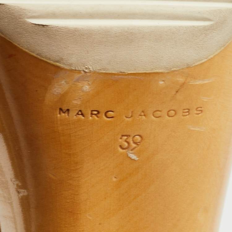 Pre Owned Marc Jacobs Cream Croc Embossed Leather Ankle Strap Clog Sandals Size 39