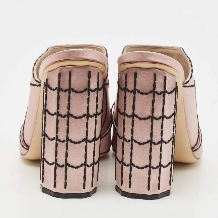 Pre Owned Marco de Vincenzo Pink Satin Embroidered Spider Web Mules Size 39