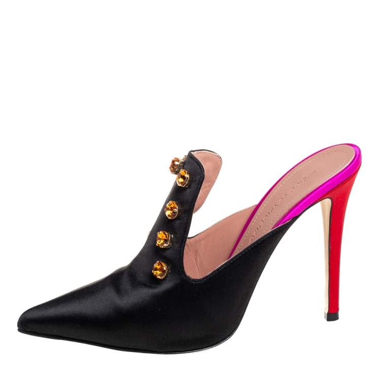 مملوكة مسبقًا Marco de vincenzo Black Satin Embellished Pointed Toe Mules Size 38