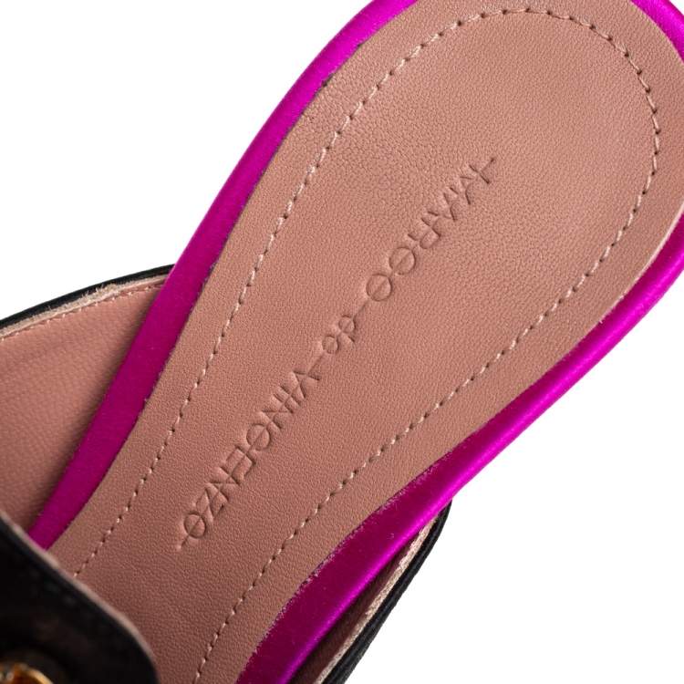 مملوكة مسبقًا Marco de vincenzo Black Satin Embellished Pointed Toe Mules Size 38
