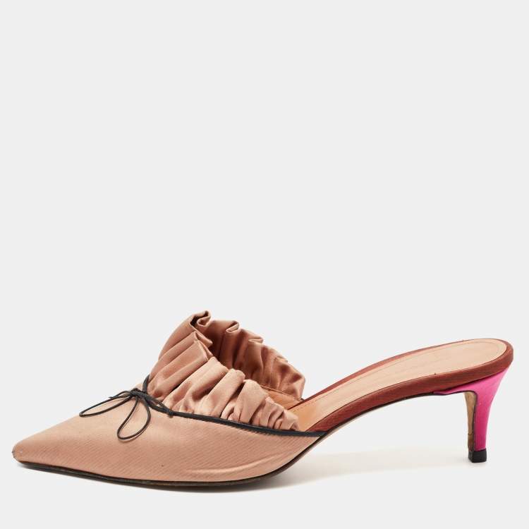 Pre Owned Marco de vincenzo Beige Satin Pointed Toe Mules Size 39