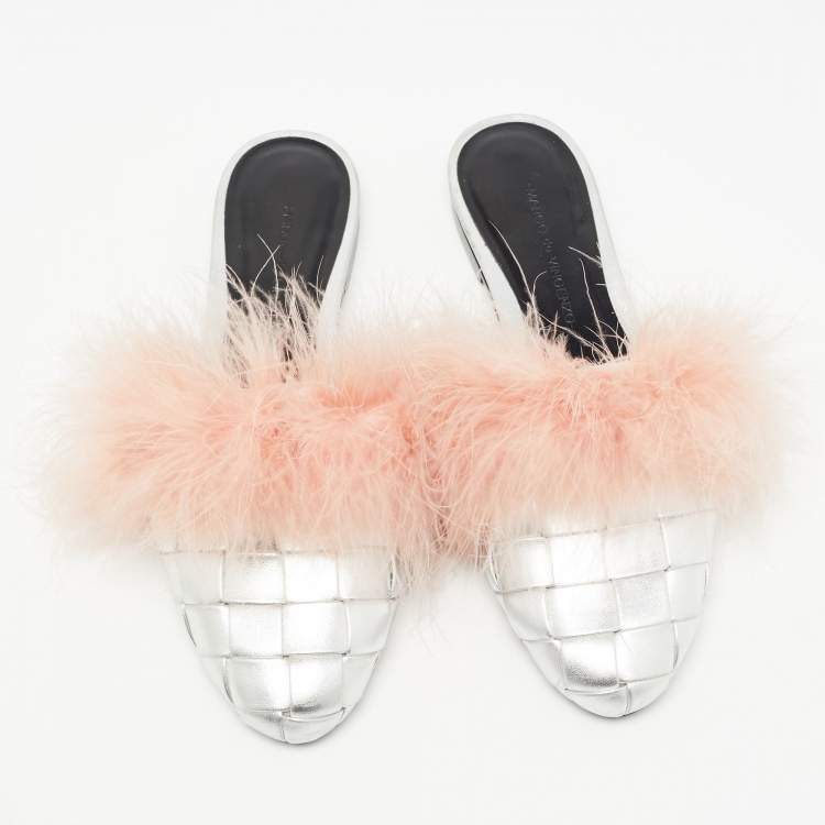 Pre Owned Marco de Vincenzo Silver/Pink Fur and Woven Leather Mules Size 37