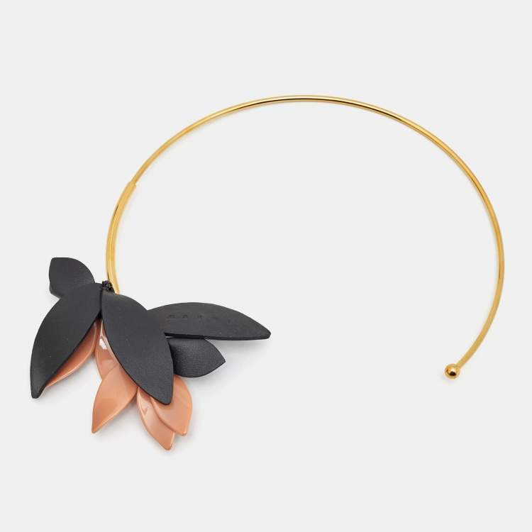Pre Owned Marni Flower Resin Leather Gold Tone Open Necklace