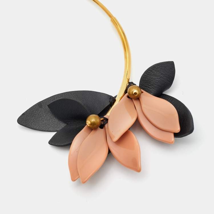 Pre Owned Marni Flower Resin Leather Gold Tone Open Necklace