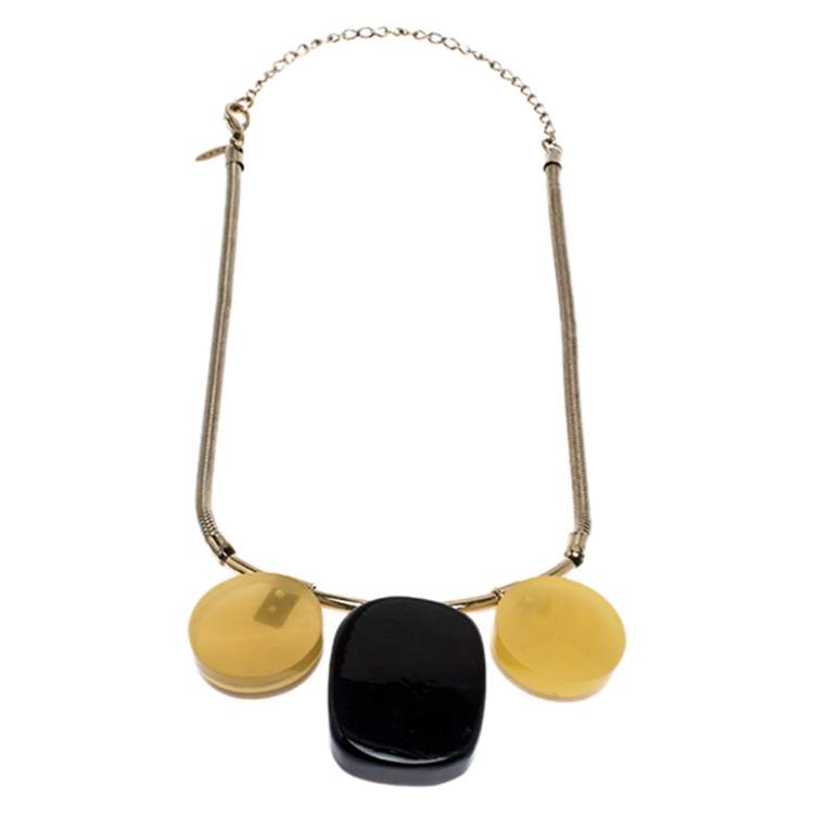 مملوكة مسبقًا Marni Multicolor Horn and Resin Pendant Gold Tone Choker Necklace 