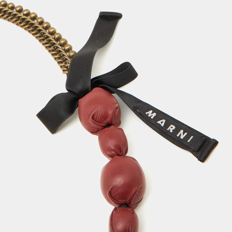 مملوكة مسبقًا Marni Burgundy Leather & Aged Gold Tone Chain Statement Necklace