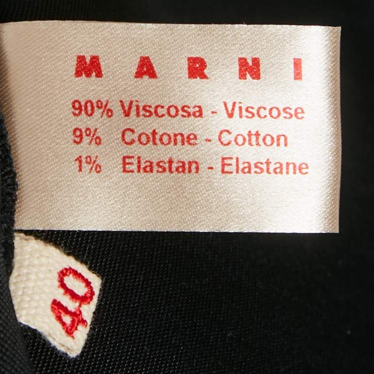 Pre Owned بنطلون مارني محبوك قصير باللون الأسود مقاس صغير - سمول