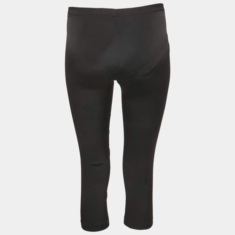 Pre Owned بنطلون مارني محبوك قصير باللون الأسود مقاس صغير - سمول