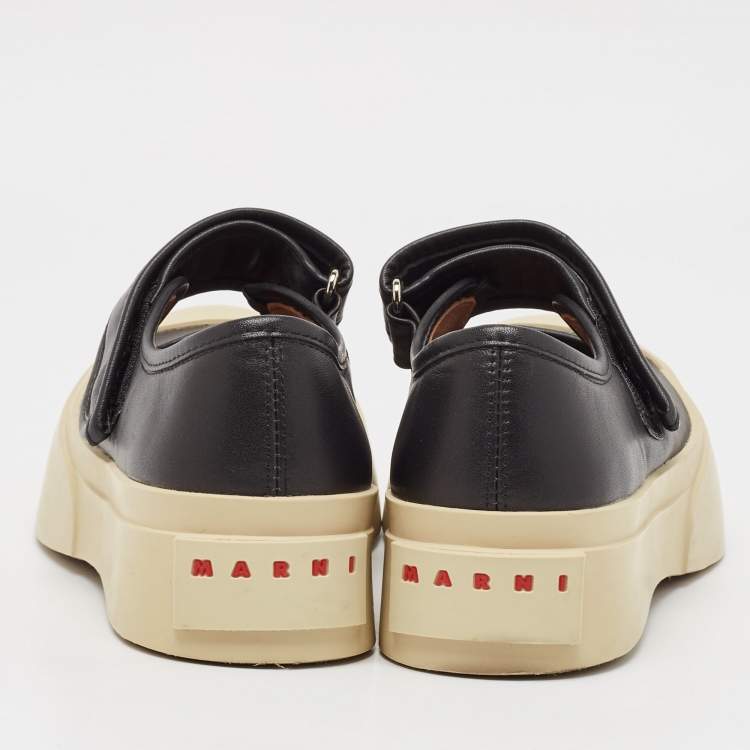 Pre Owned Marni Black/Cream Leather and Rubber Mary Jane Flats Size 36