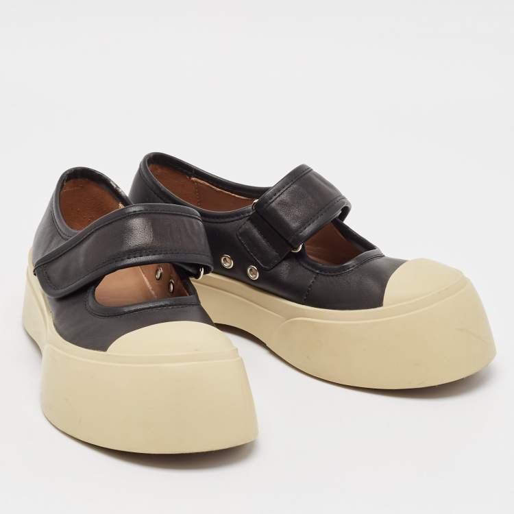 Pre Owned Marni Black/Cream Leather and Rubber Mary Jane Flats Size 36
