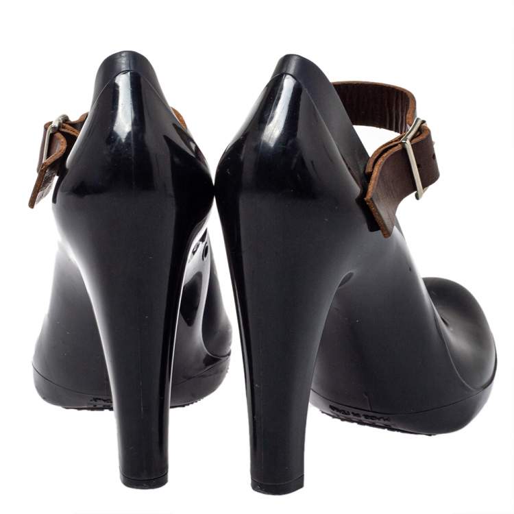 Pre Owned Marni Black/Brown Rubber And Leather Mary Jane Pumps Size 38