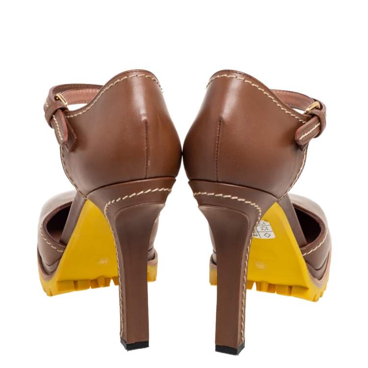 مملوكة مسبقًا Marni Brown Leather Ankle Strap Pumps Size 38.5