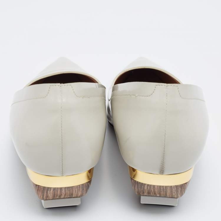 مملوكة مسبقًا Marni Light Grey Leather Pointed-Toe Pumps Size 40