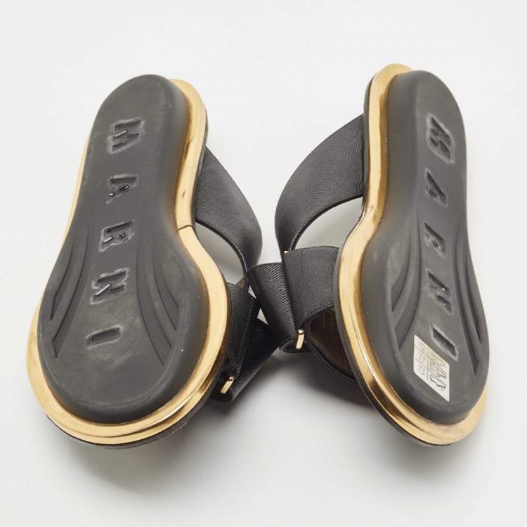 Pre Owned Marni Black Textured Leather Cross Strap Flat Slides Size 39