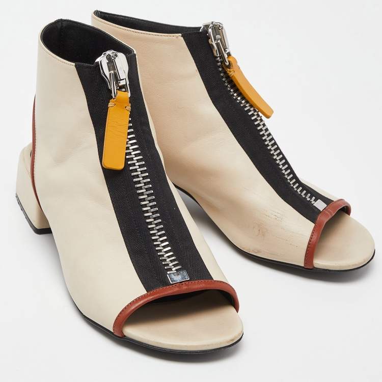 Pre Owned Marni Cream/Black Leather Zip Detail Open Toe Slingback Sandals Size 35