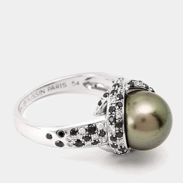 Pre Owned Mauboussin Perle Caviar Mon Amour Cultured Pearl Diamond 18K White Gold Cocktail Ring Size 54