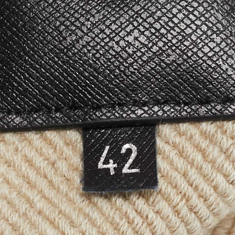 Pre Owned Max Mara Beige/Black Canvas and Leather Shoulder Bag Strap