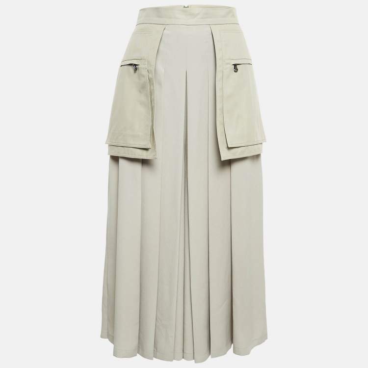 Pre Owned Max Mara Beige Crepe Pleated Flared Capri Pants M
