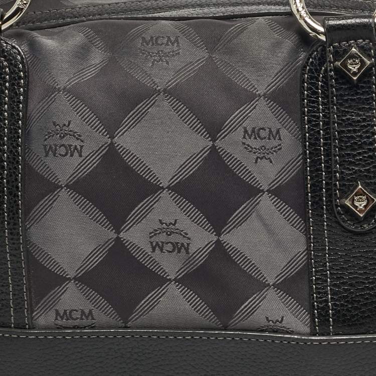 مملوكة مسبقًا MCM Black Logo Diamond Print Fabric and Leather Boston Bag