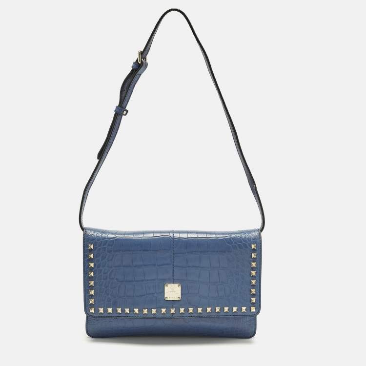 مملوكة مسبقًا MCM Studded Blue Croc Embossed Leather Shoulder Bag