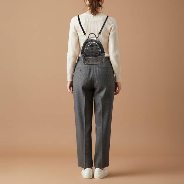 مملوكة مسبقًا MCM Stark Black/Grey Mini Studded Leather Backpack