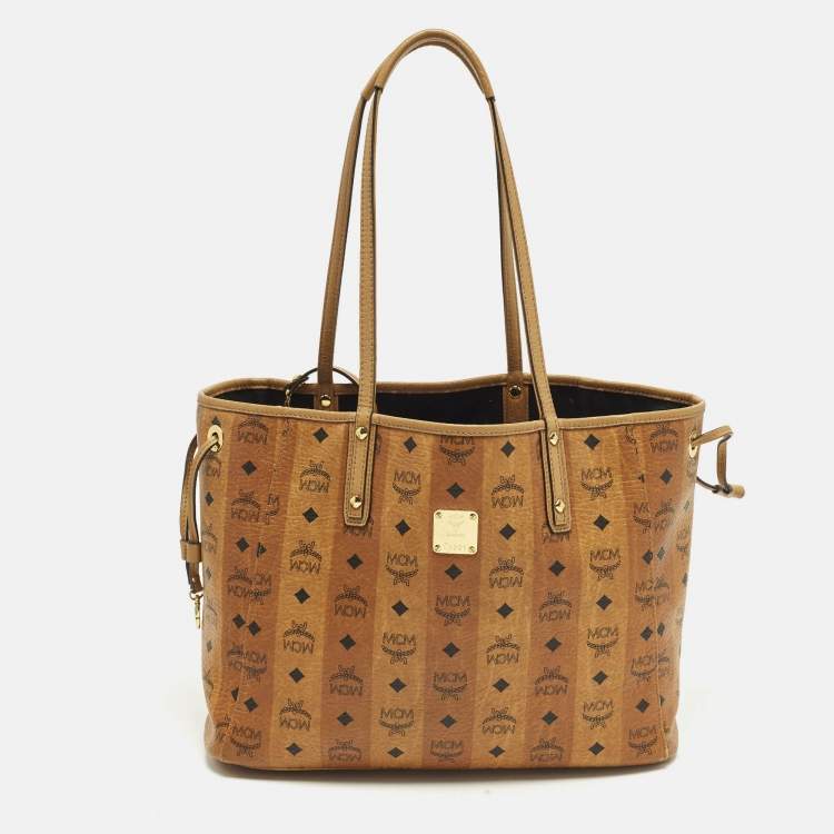مملوكة مسبقًا MCM Liz Reversible Tan Visetos Coated Canvas and Fabric Tote
