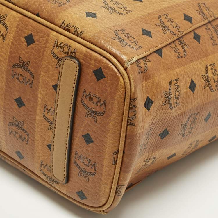 مملوكة مسبقًا MCM Liz Reversible Tan Visetos Coated Canvas and Fabric Tote