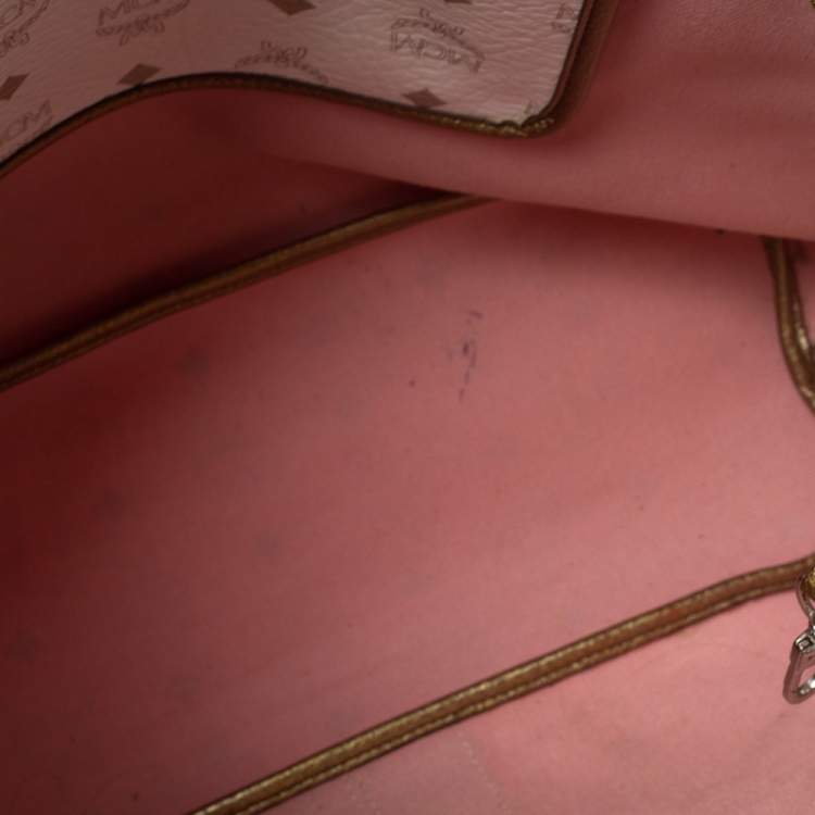 مملوكة مسبقًا MCM White Visetos Coated Canvas and Leather Medium Princess Lion Shopper Tote